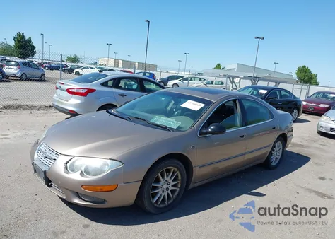 2001 Chrysler 300M z USA, uszkodzony, nr VIN 2C3AE66G91H660388